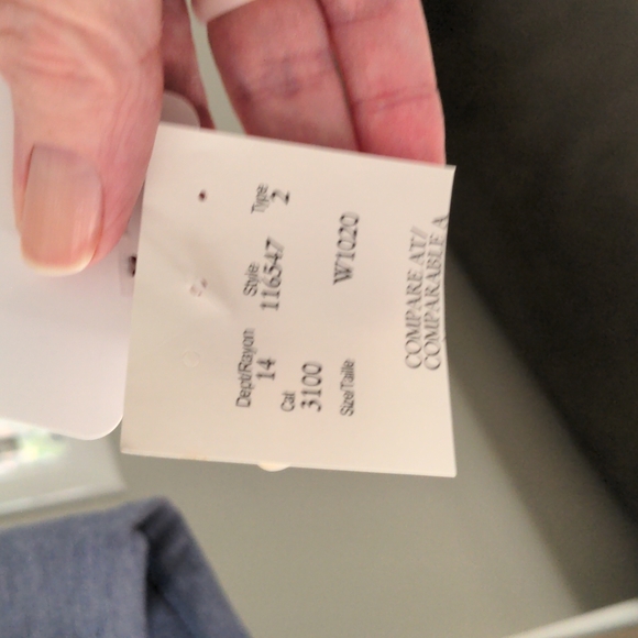 Women's Alive shirt - Picture 3 of 4